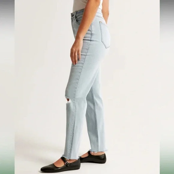 Abercrombie & Firch Curve Love Super Skinny Ankle High Rise light wash size 32 - Picture 2 of 8